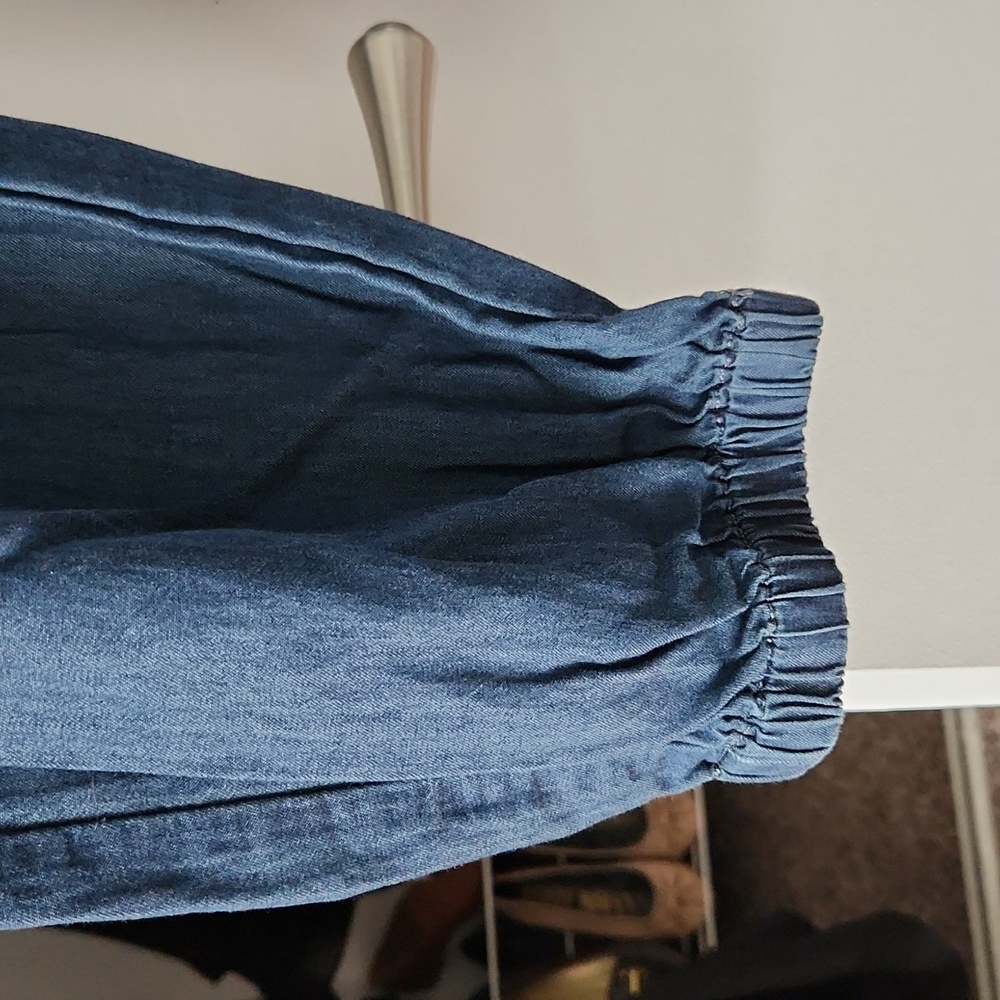 Jeans - Picture 3 of 4
